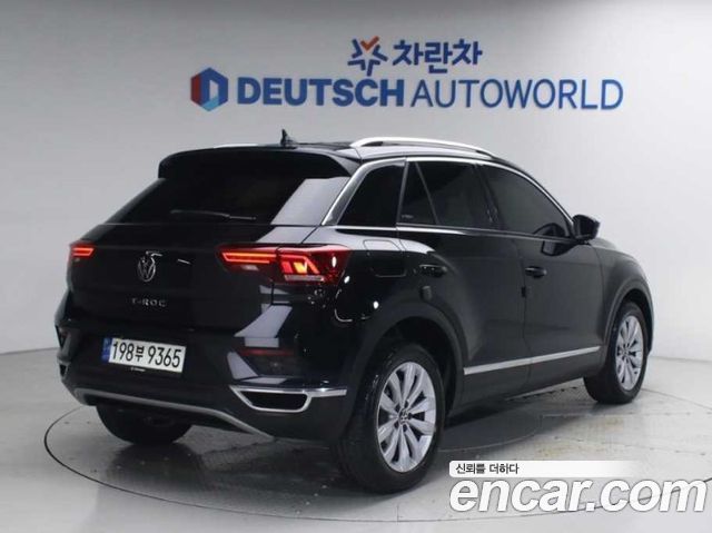 Volkswagen T-Roc 2.0 TDI Premium - фото 1