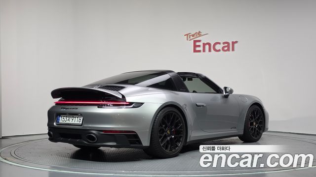 Porsche 911 Targa 4 GTS - фото 1