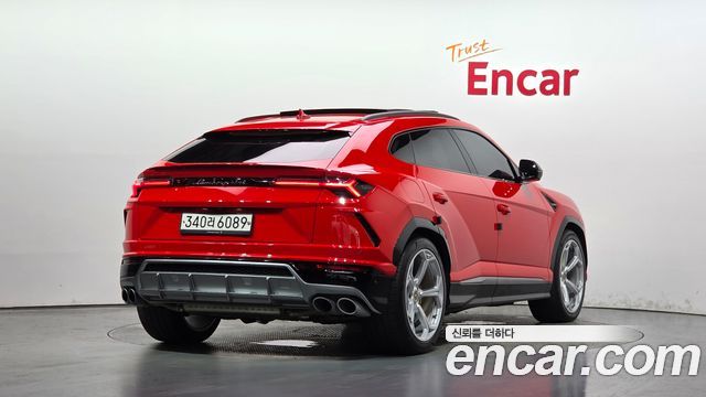 Lamborghini Urus 4.0 V8 - фото 1