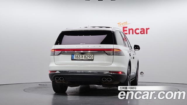 Lincoln Aviator 2-го поколения 3.0 Reserve AWD - фото 3