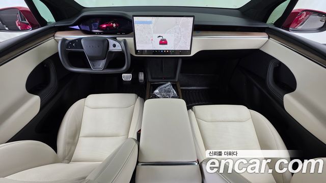 Tesla Model X AWD - фото 0
