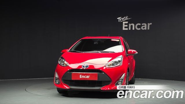 Toyota Prius 1.5 - фото 2