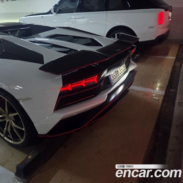 Lamborghini Aventador S LP740-4 Roadster - фото 3