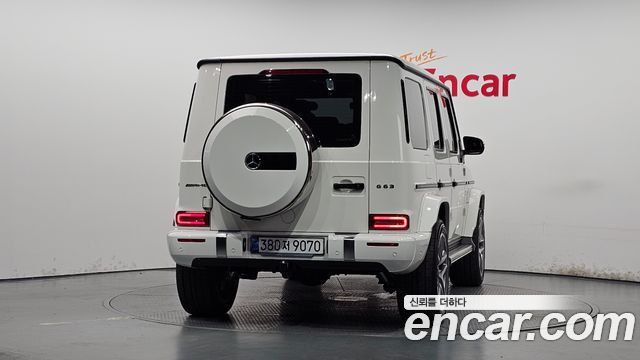 Mercedes-Benz G-Class AMG G63 - фото 2