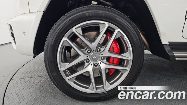 Mercedes-Benz G-Class AMG G63 - фото 3