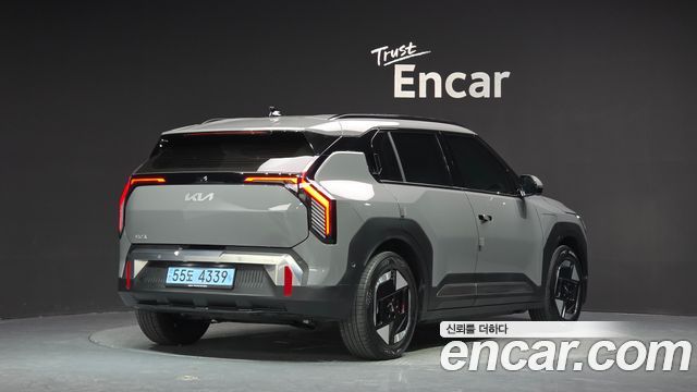 Kia EV3 Long Range 2WD Earth - фото 1