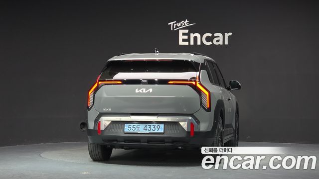 Kia EV3 Long Range 2WD Earth - фото 3