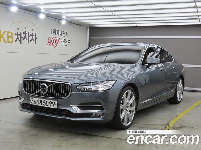 Volvo S90 D5 AWD Inscription - фото 0
