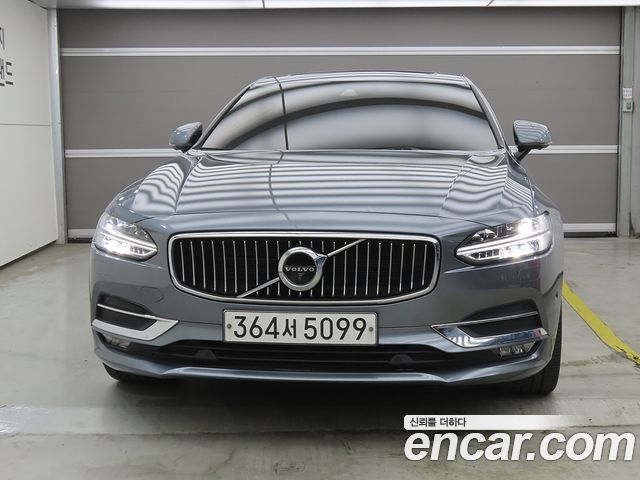 Volvo S90 D5 AWD Inscription - фото 1
