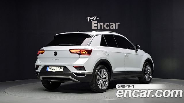 Volkswagen T-Roc 2.0 TDI Prestige - фото 1