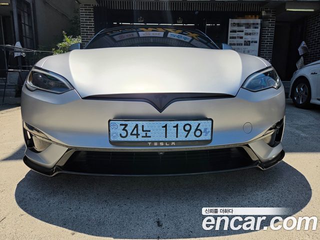 Tesla Model S Plaid - фото 1