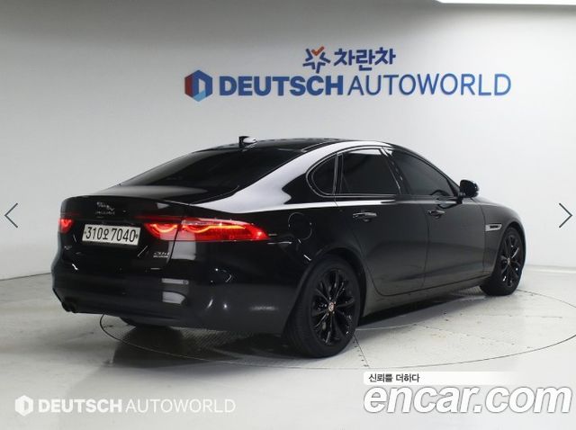 Jaguar XF X260 20d Portfolio AWD - фото 1