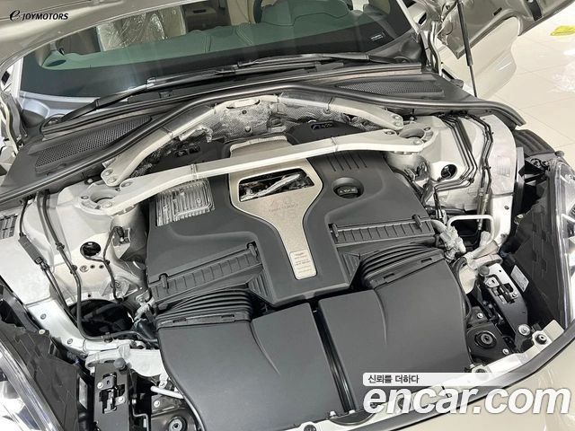 Aston Martin DBX 4.0 V8 - фото 4