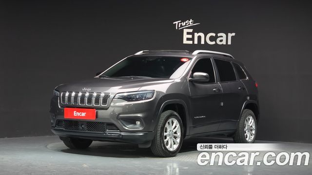 Jeep Cherokee KL 2.4 Longitude High AWD - фото 0