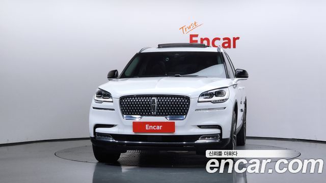 Lincoln Aviator 2-го поколения 3.0 Reserve AWD - фото 2