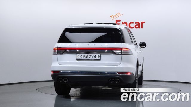 Lincoln Aviator 2-го поколения 3.0 Reserve AWD - фото 3