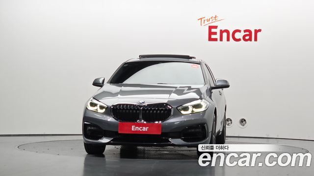 BMW 1 Series F40 120i Sports - фото 2