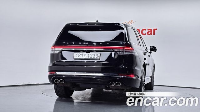 Lincoln Aviator 2-го поколения 3.0 Black Label AWD - фото 3