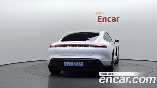 Porsche Taycan 4S - фото 3