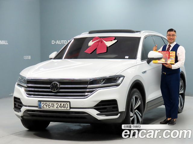 Volkswagen Touareg 3-го поколения 3.0 TDI Premium - фото 0