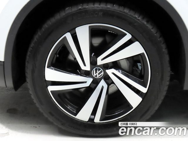 Volkswagen Touareg 3-го поколения 3.0 TDI Premium - фото 4