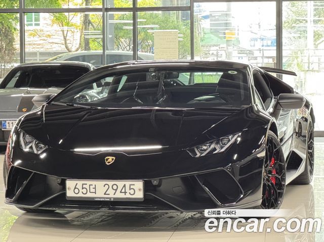 Lamborghini Huracan LP640-4 Performante - фото 0