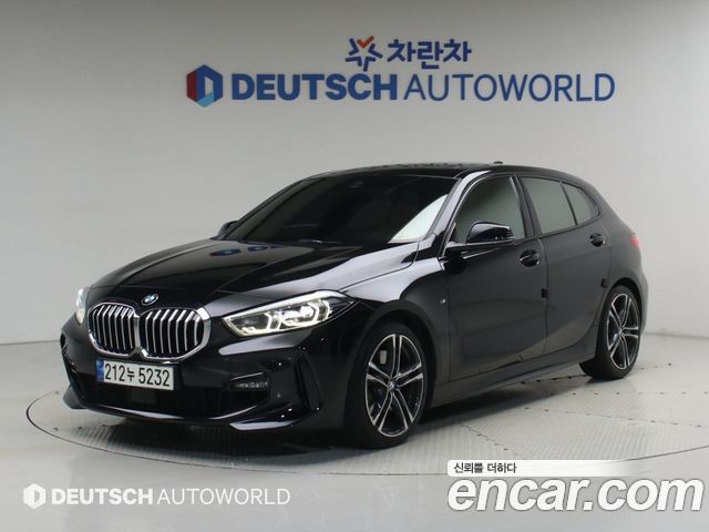 BMW 1 Series F40 120i M Sports - фото 0