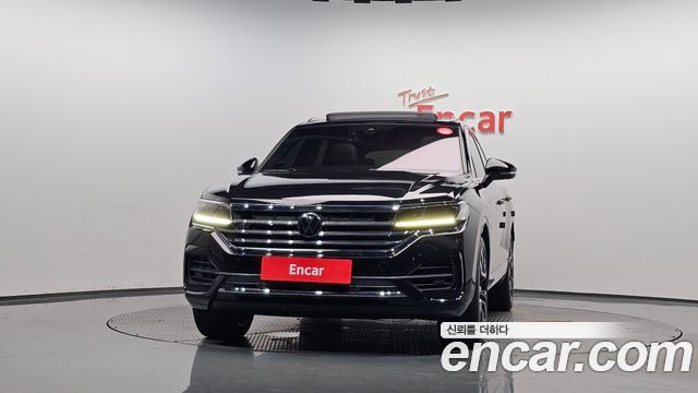 Volkswagen Touareg 3-го поколения 3.0 TDI R-Line - фото 2