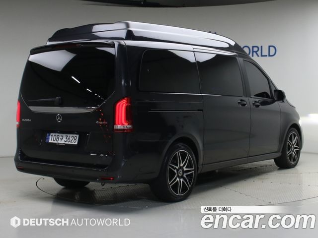 Mercedes-Benz V-Class V220 CDI W447 - фото 1