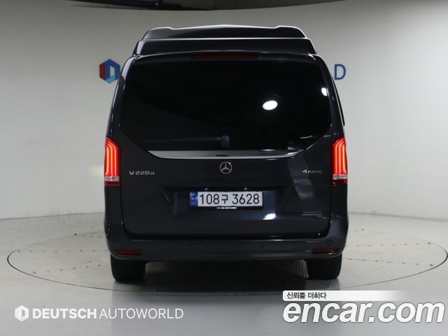 Mercedes-Benz V-Class V220 CDI W447 - фото 3