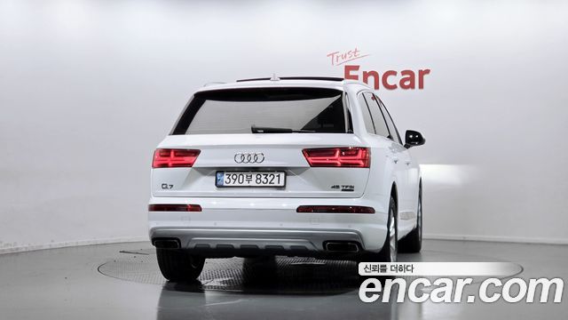 Audi Q7 45 TFSI Quattro - фото 3
