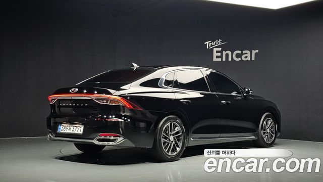 Hyundai Grandeur New IG 3.0 LPi Rent Car Modern - фото 0