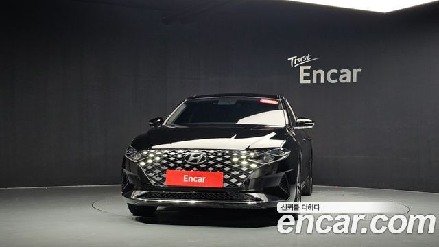 Hyundai Grandeur New IG 3.0 LPi Rent Car Modern - фото 1