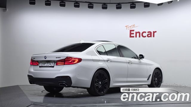 BMW 5 Series G30 540i xDrive M Sport Plus - фото 1