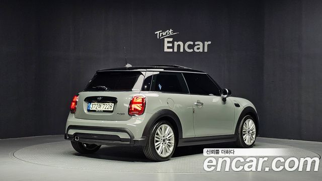 Mini Cooper Classic Plus 3rd - фото 1