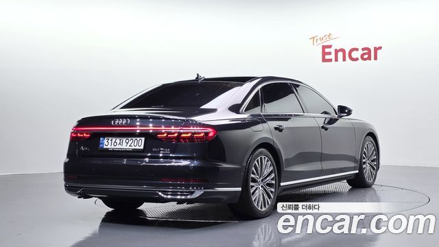 Audi A8 D5 60 TFSI Quattro LWB - фото 0