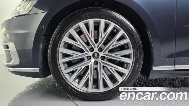 Audi A8 D5 60 TFSI Quattro LWB - фото 3