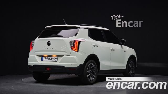 SsangYong Tivoli Gasoline 1.5 2WD V3 - фото 1