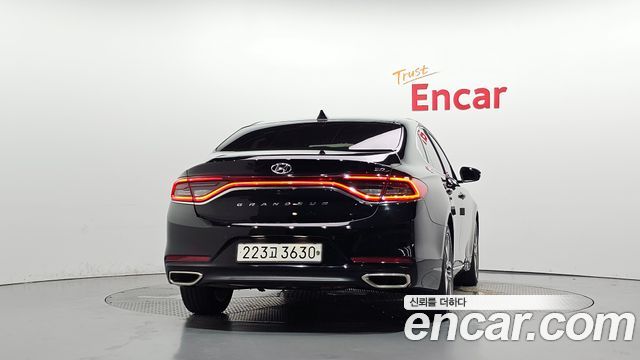Hyundai Grandeur IG 3.0 Modren Basic (Rental car) - фото 3
