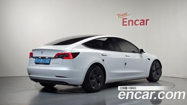 Tesla Model 3 Long Range AWD - фото 1