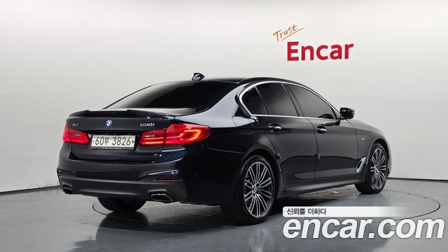 BMW 5 Series G30 530i xDrive M Sport Package Plus - фото 1