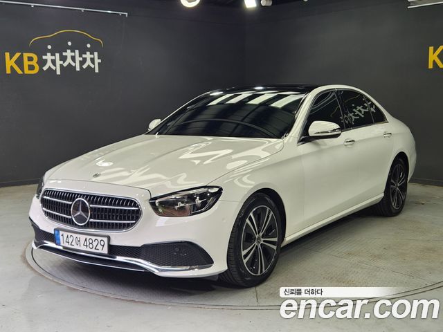 Mercedes-Benz E-Class W213 E250 Avantgarde - фото 0