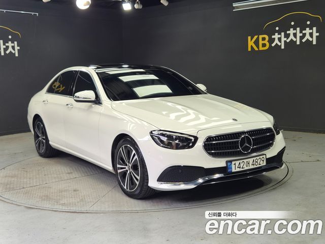 Mercedes-Benz E-Class W213 E250 Avantgarde - фото 1