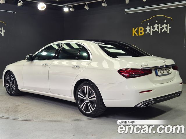 Mercedes-Benz E-Class W213 E250 Avantgarde - фото 4