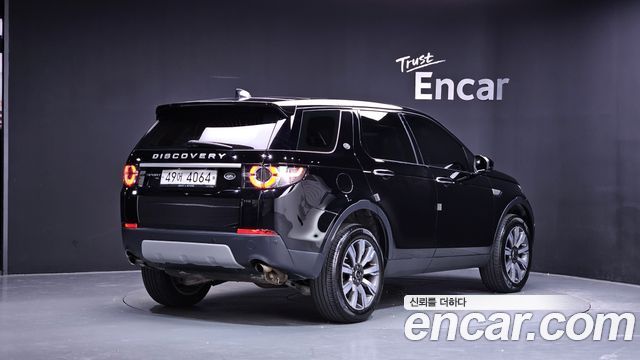 Land Rover Discovery Sport 2.0 TD4 HSE Luxury - фото 1