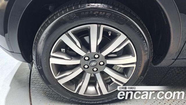 Land Rover Discovery Sport 2.0 TD4 HSE Luxury - фото 4