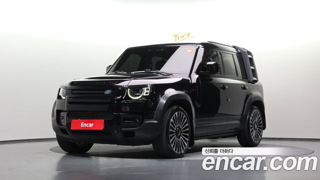 Land Rover Defender L663 110 D240 SE - фото 0