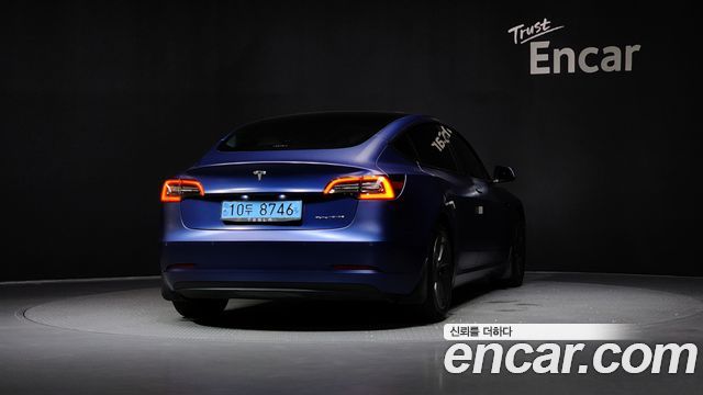 Tesla Model 3 Long Range AWD - фото 3