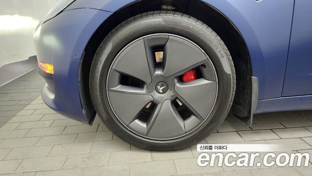 Tesla Model 3 Long Range AWD - фото 4