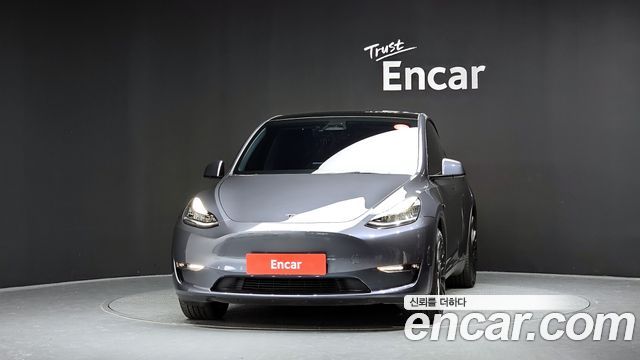 Tesla Model Y Long Range AWD - фото 2